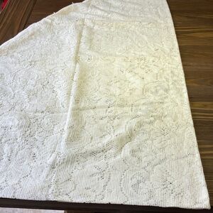 White Crochet Lace Tablecloth